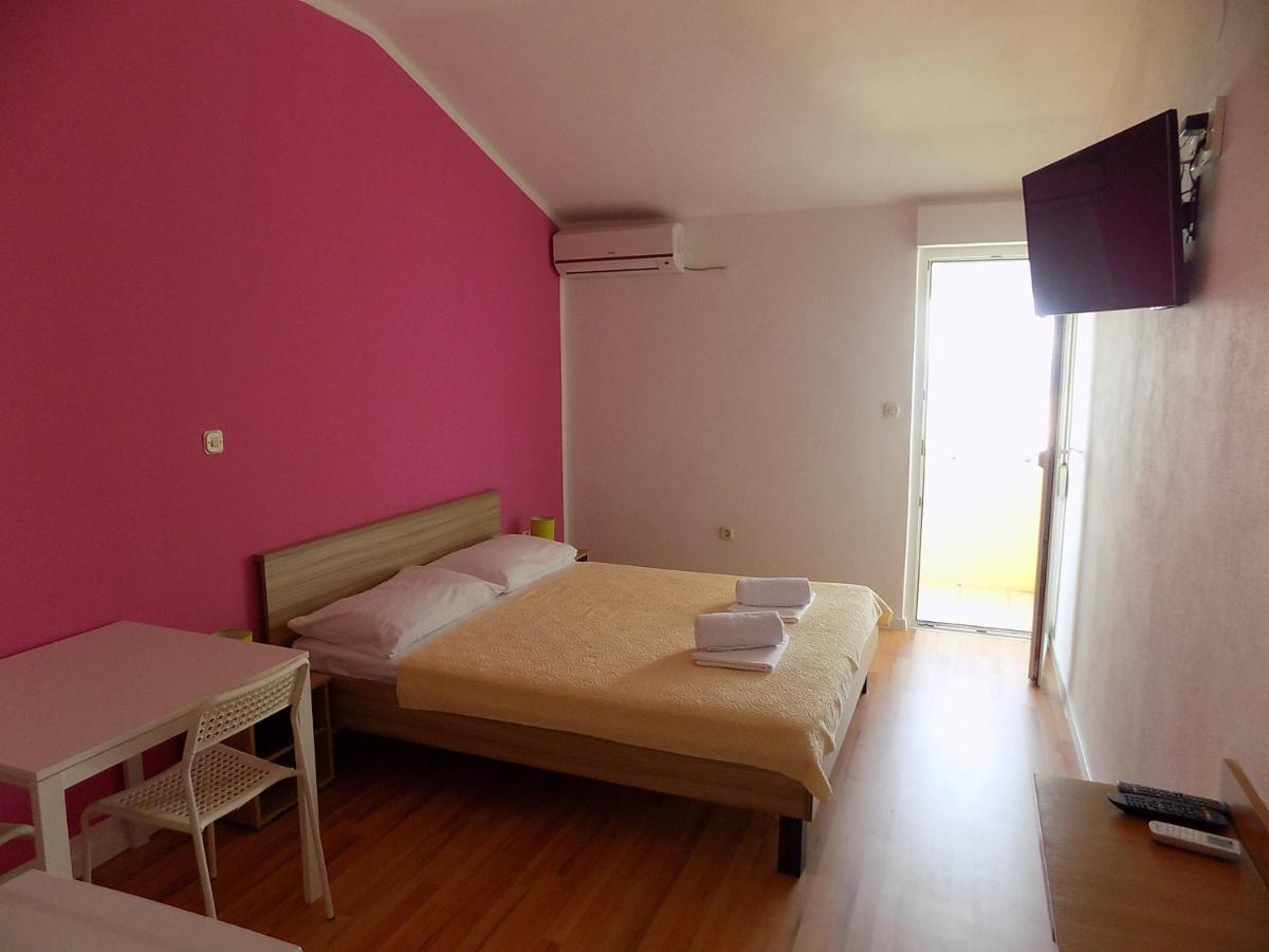 Villa Galeb Pag - At The Main Beach Pag Town Habitación foto